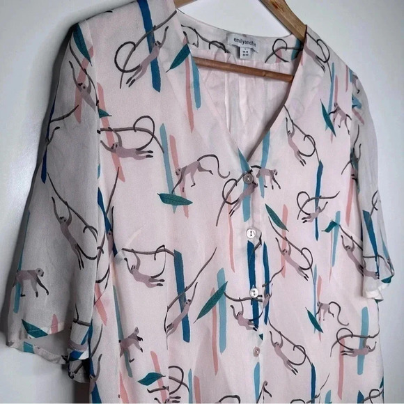 Emily and Fin ModCloth Monkey Around Town Blouse Size Large - Picture 7 of 11